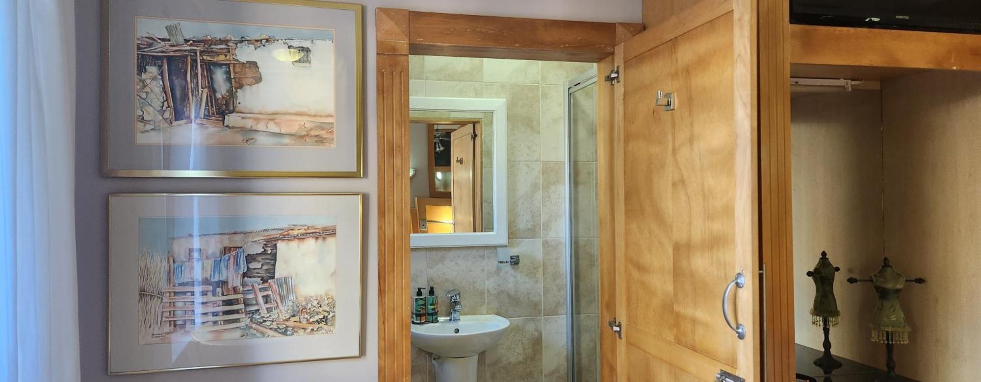 The Wooden Leg Guesthouse Kleinmond Exterior photo